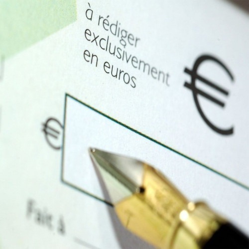 Chèque de caution 100€ à renvoyer avec la charte (non encaissé) Chèque de caution 100€ à renvoyer avec la charte (non encaissé)